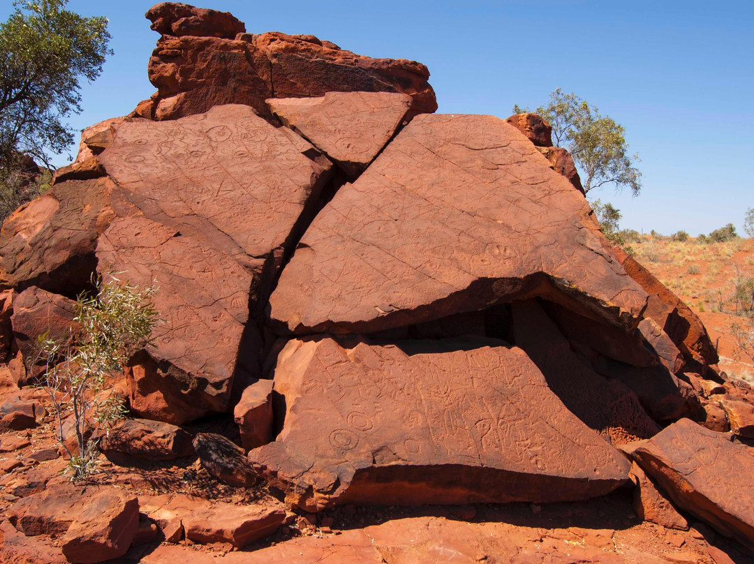 Ewaninga Rock Carvings Conservation Reserve景点图片