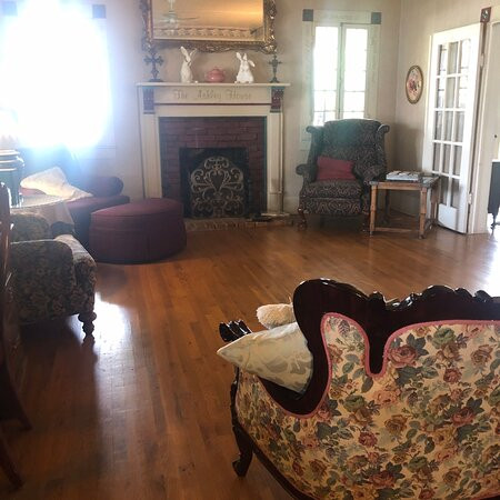 Ashley House Bed and Breakfast主图