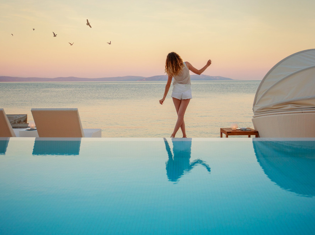 Sundance Beach Club