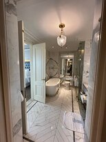 Four Seasons Jakarta-浴室