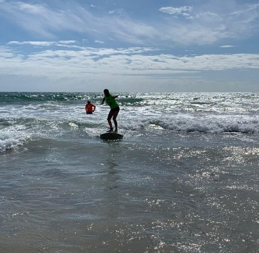Enviro-Reefs Paddle and Surf School景点图片