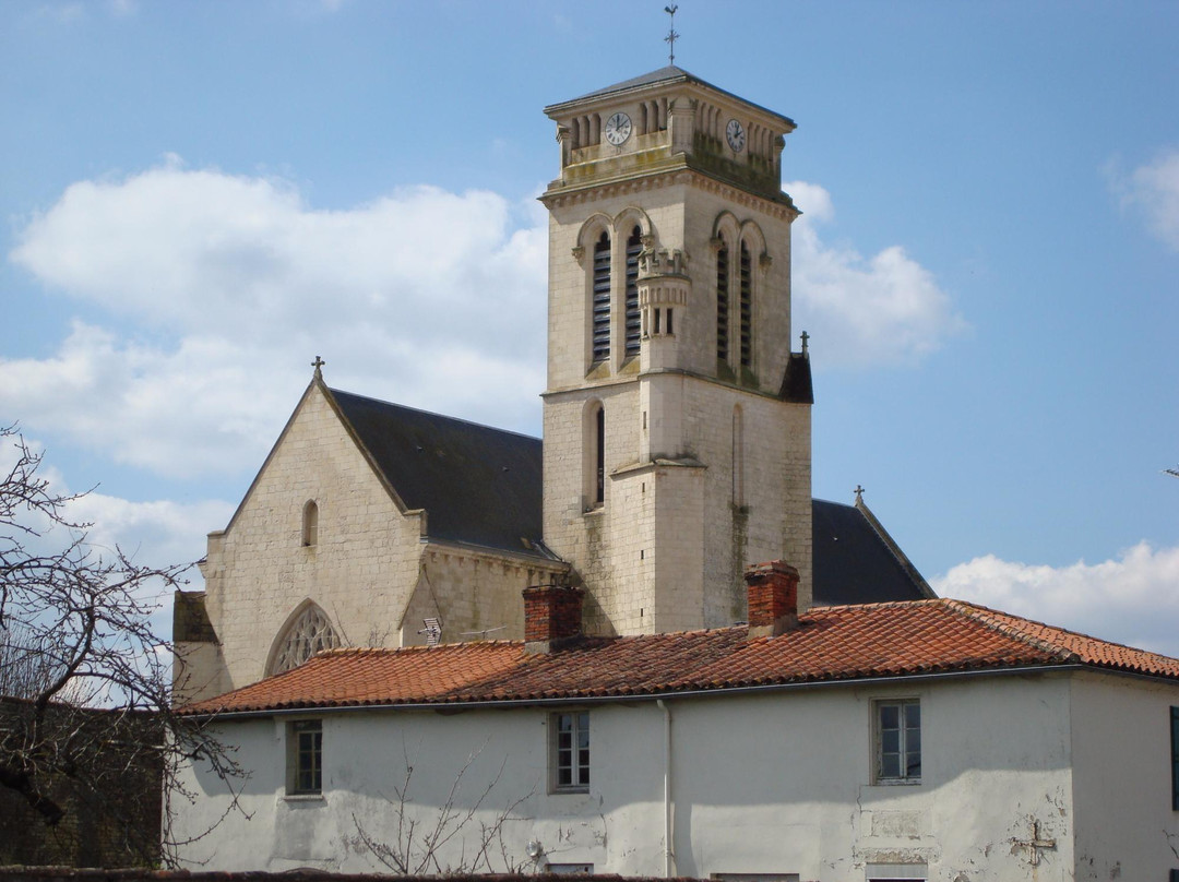 Eglise Sainte-Gemme景点图片