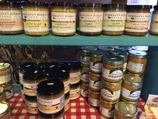 Betty's Country Store-海伦必去景点