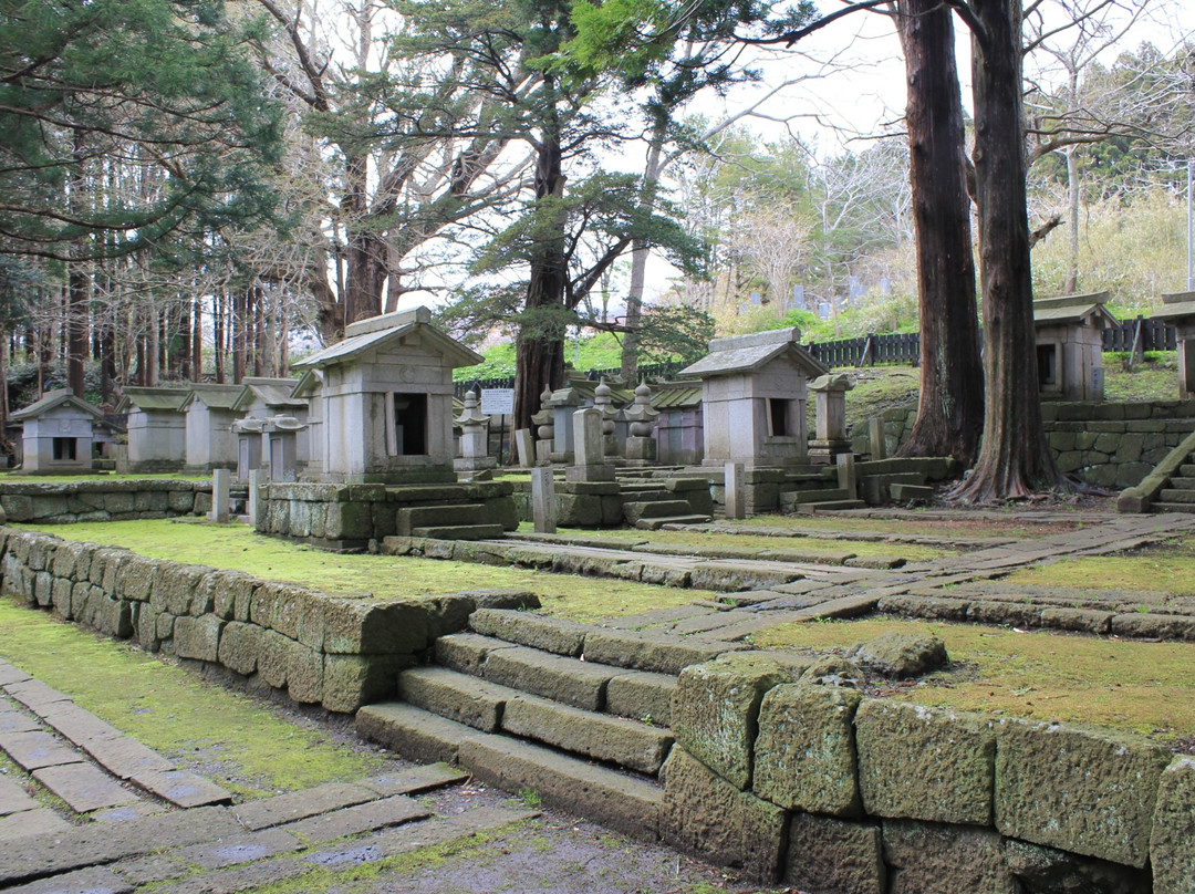 Matsumae Family Graves景点图片
