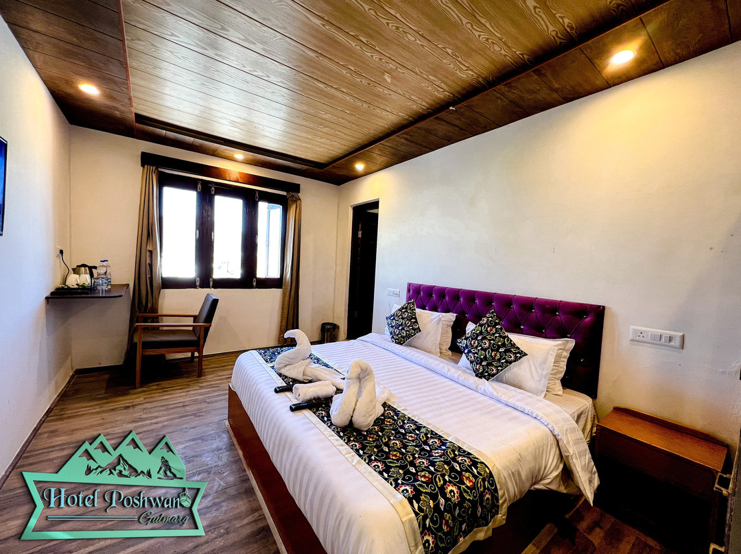 Hotel Poshwan
