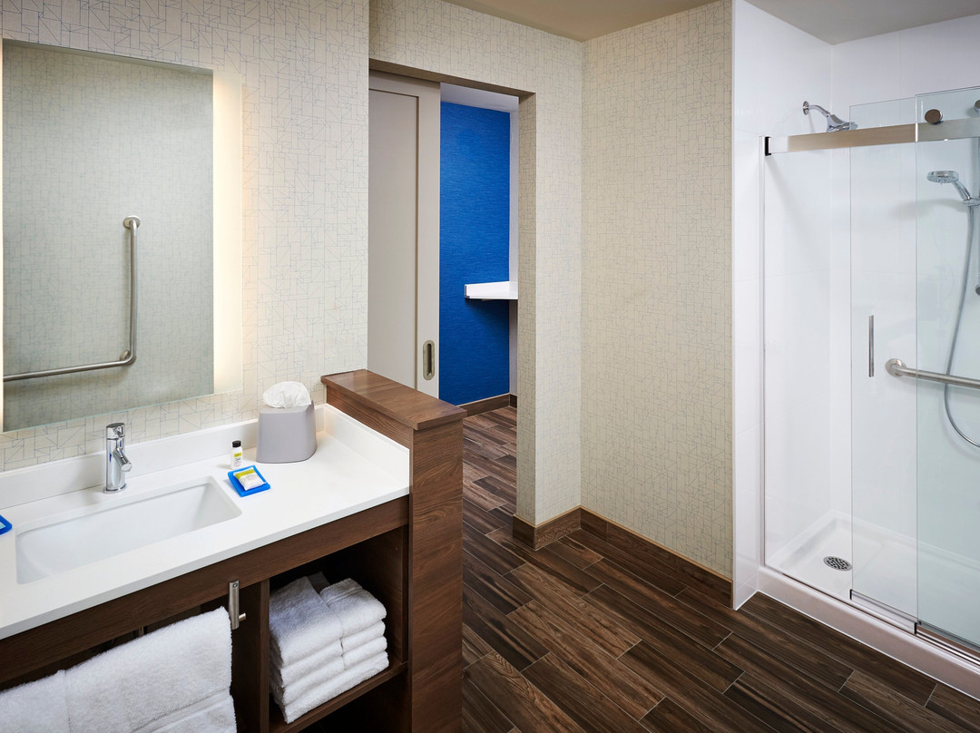 Holiday Inn Express Sarnia - Point Edward By IHG主图