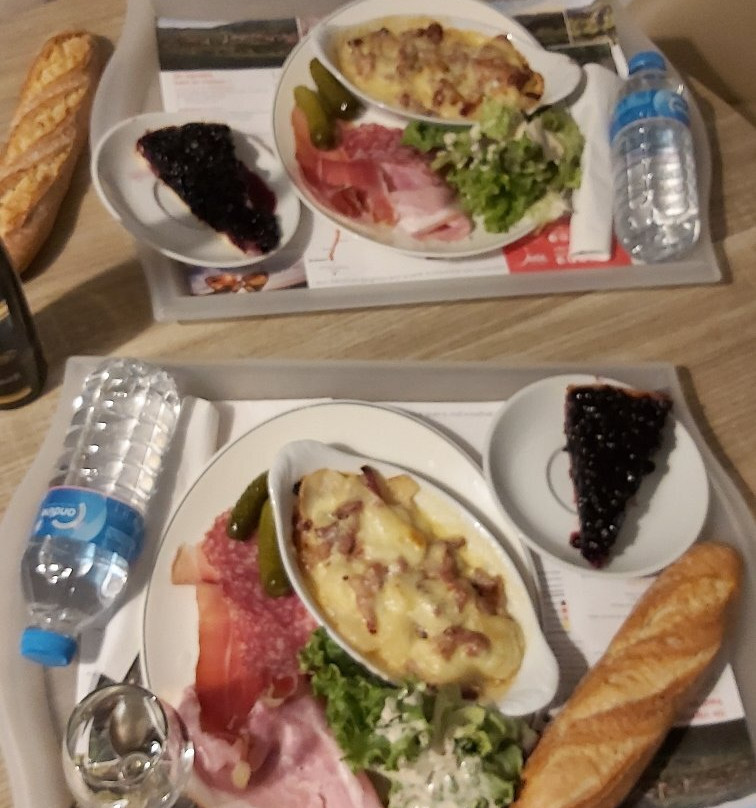 Hotel Restaurant La Chaumiere主图