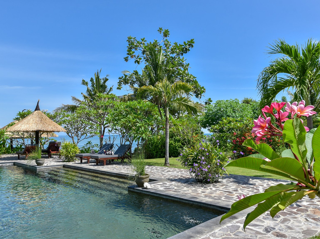 Kundalini Beach Houses
