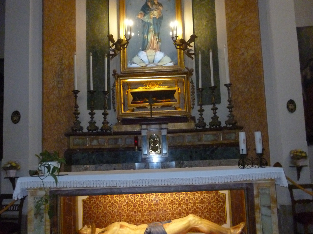 Chiesa del SS. Rosario-Sirolo必去景点