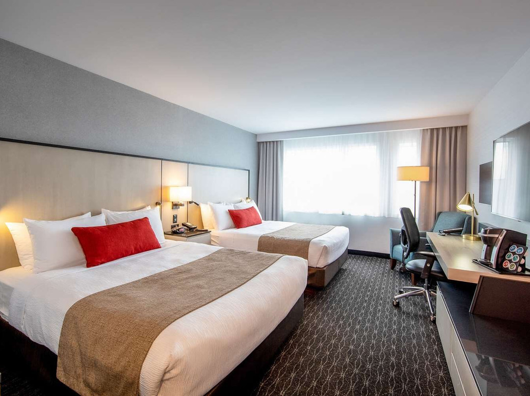 Quality Inn & Suites Brossard主图