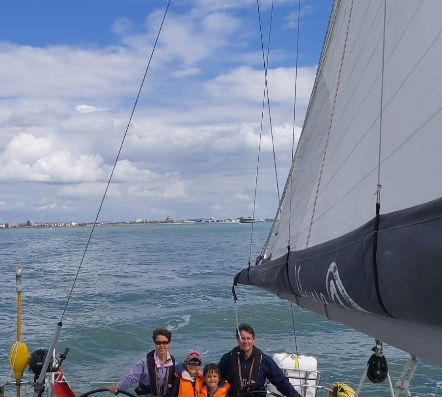 Hamble Point Yacht Charters景点图片