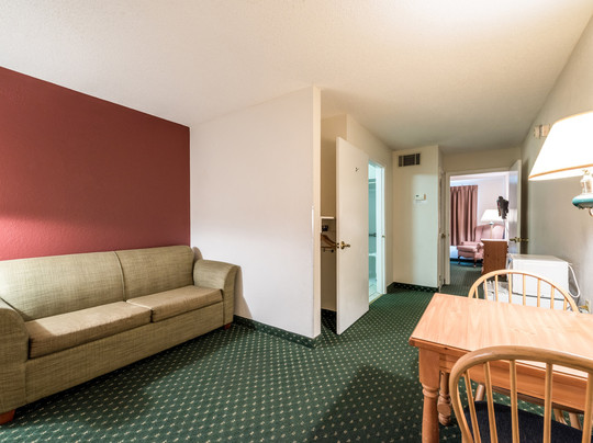 Red Roof Inn & Suites Knoxville East主图