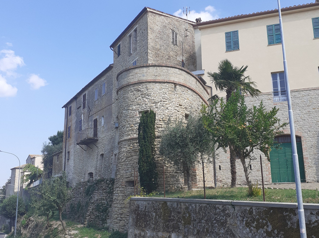 Castello di Castiglioni-Arcevia必去景点