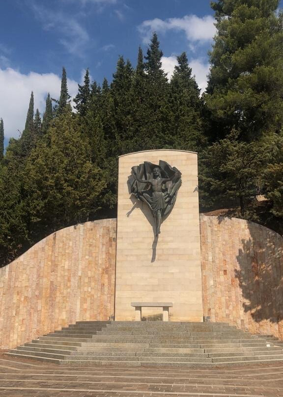 Via Crucis Monumentale-San Giovanni Rotondo必去景点