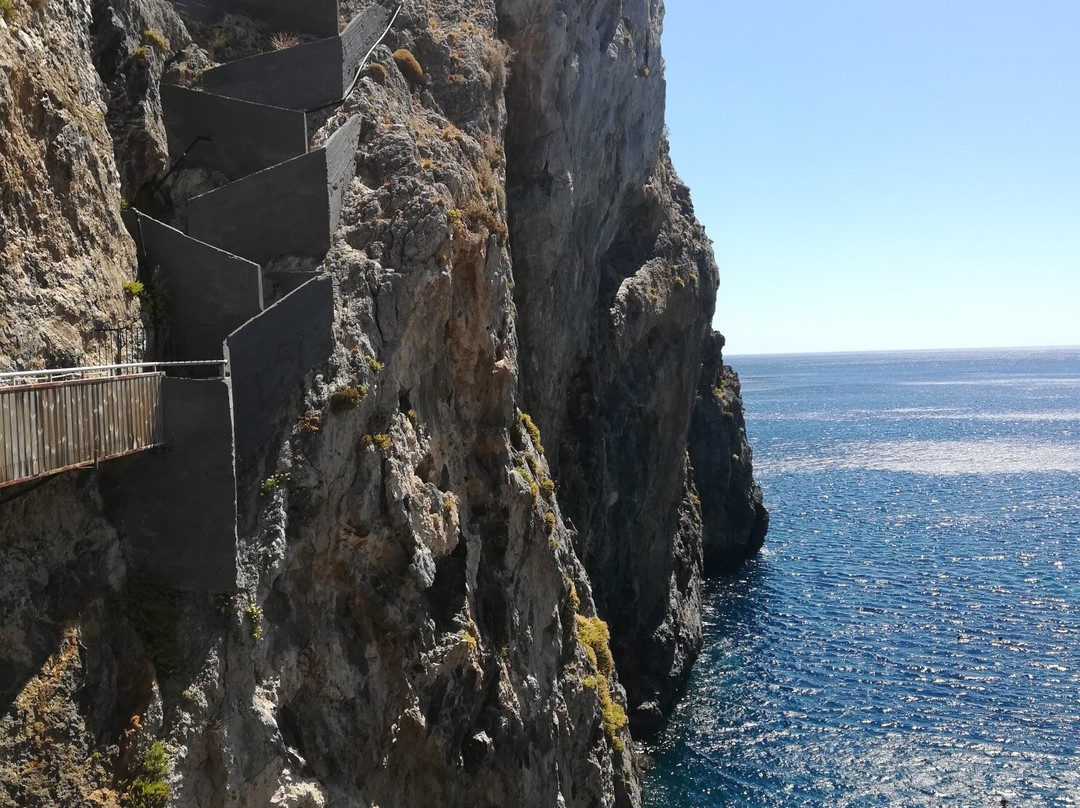 Kalypso Dive Center & School-雷斯蒙必去景点