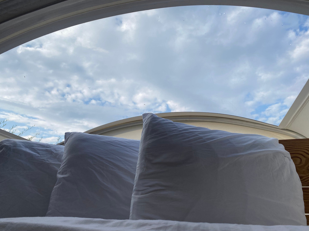 黄石帆布酒店主图