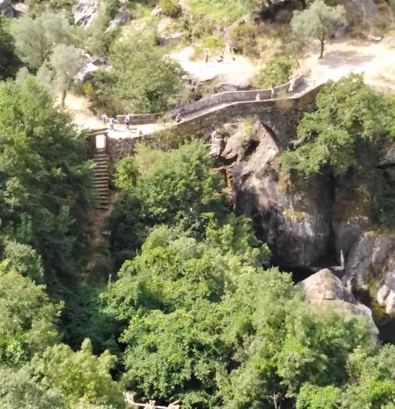Mizarela Bridge景点图片