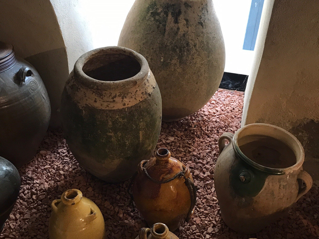Musee de la Poterie Mediterraneenne-Saint-Quentin-la-Poterie必去景点