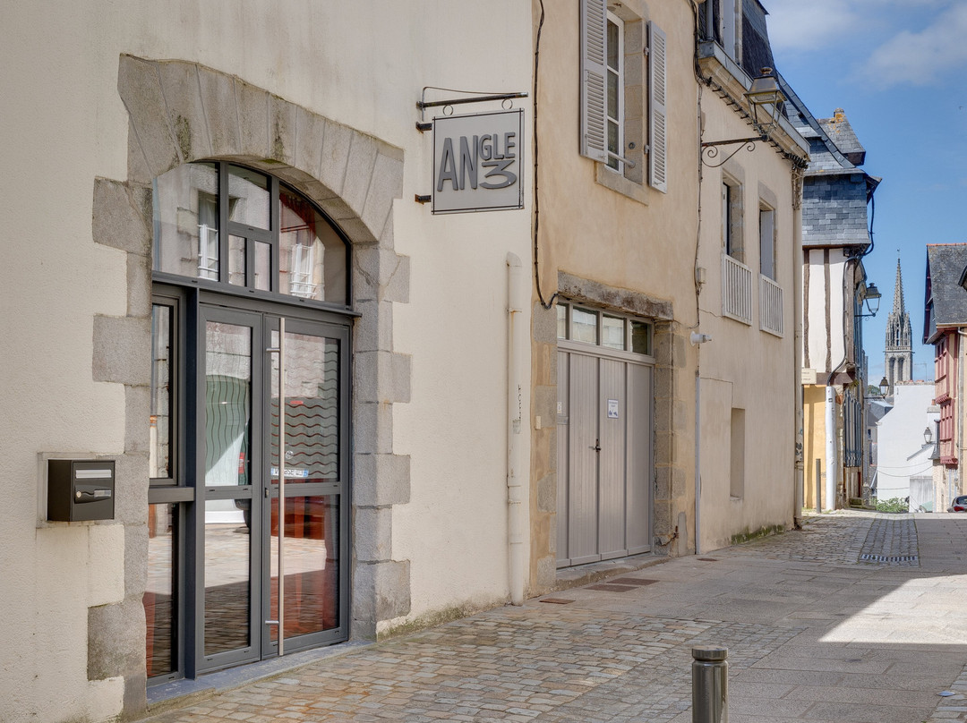 Galerie d'Art Angle 3-坎佩尔必去景点