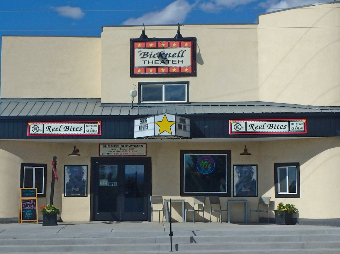 Lyman旅游景点-The Bicknell Theater