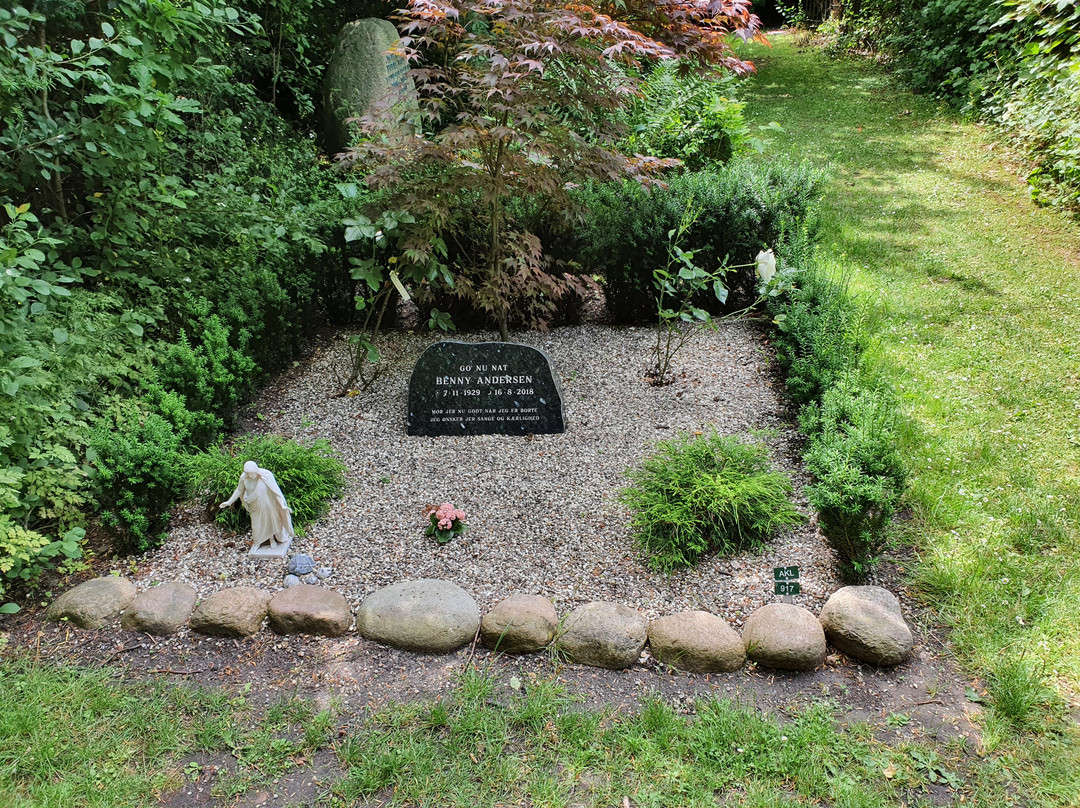 安徒生墓园（Assistens Kirkegard）景点图片