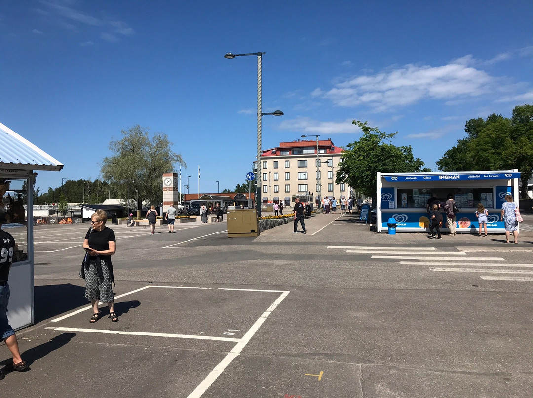 Savonlinna Market Square-萨翁林纳必去景点
