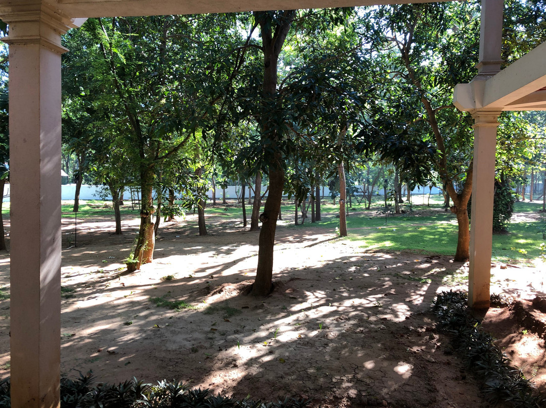 蔓达·罗森酒店主图