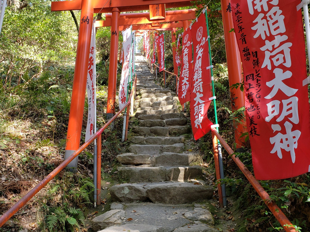 Tenkai Inari Shrine景点图片