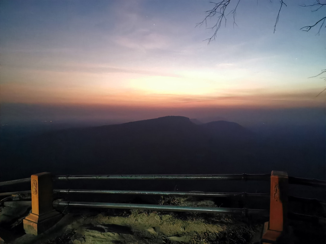 Pha Mo E Dang-甘他拉叻必去景点