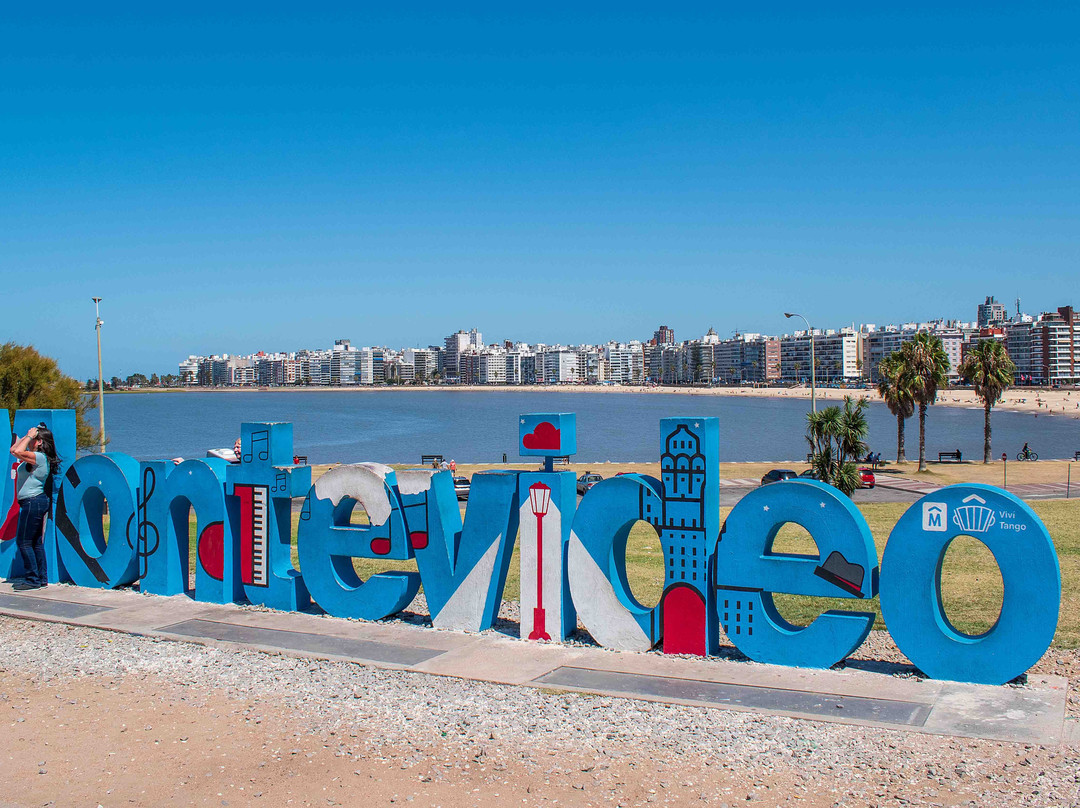 Montevideo Sign-蒙得维的亚必去景点