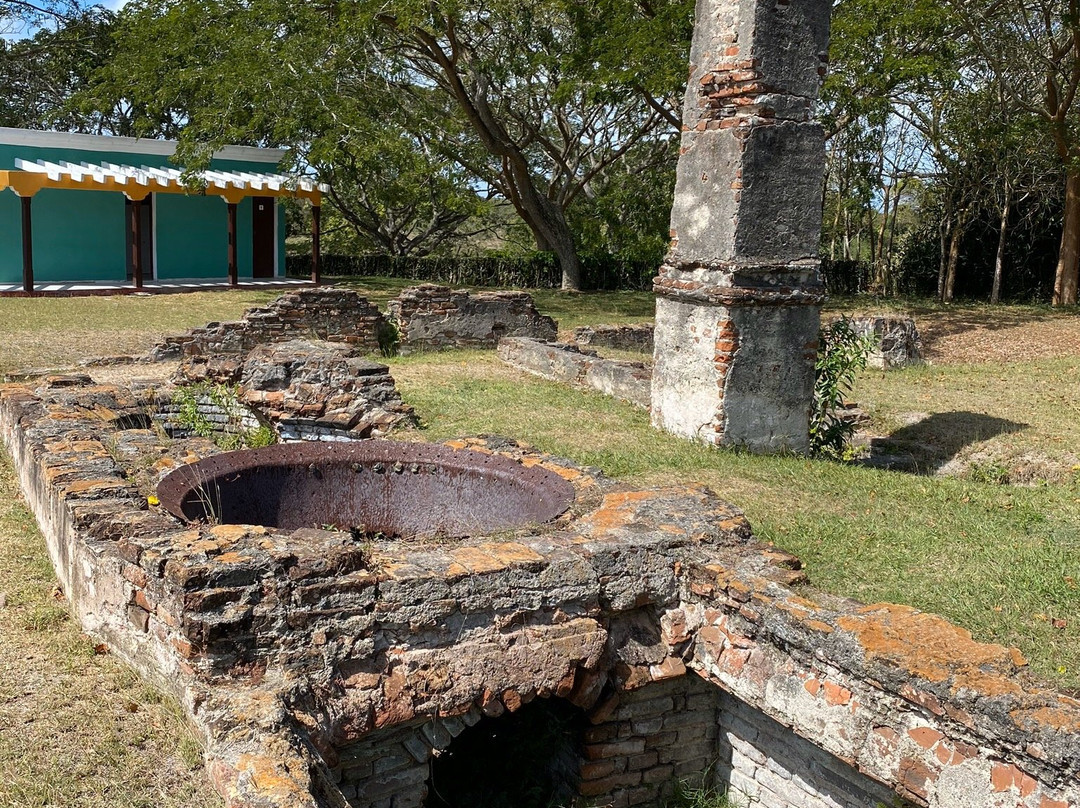 Las Ruinas De Un Ingenio, Santa Isabel景点图片