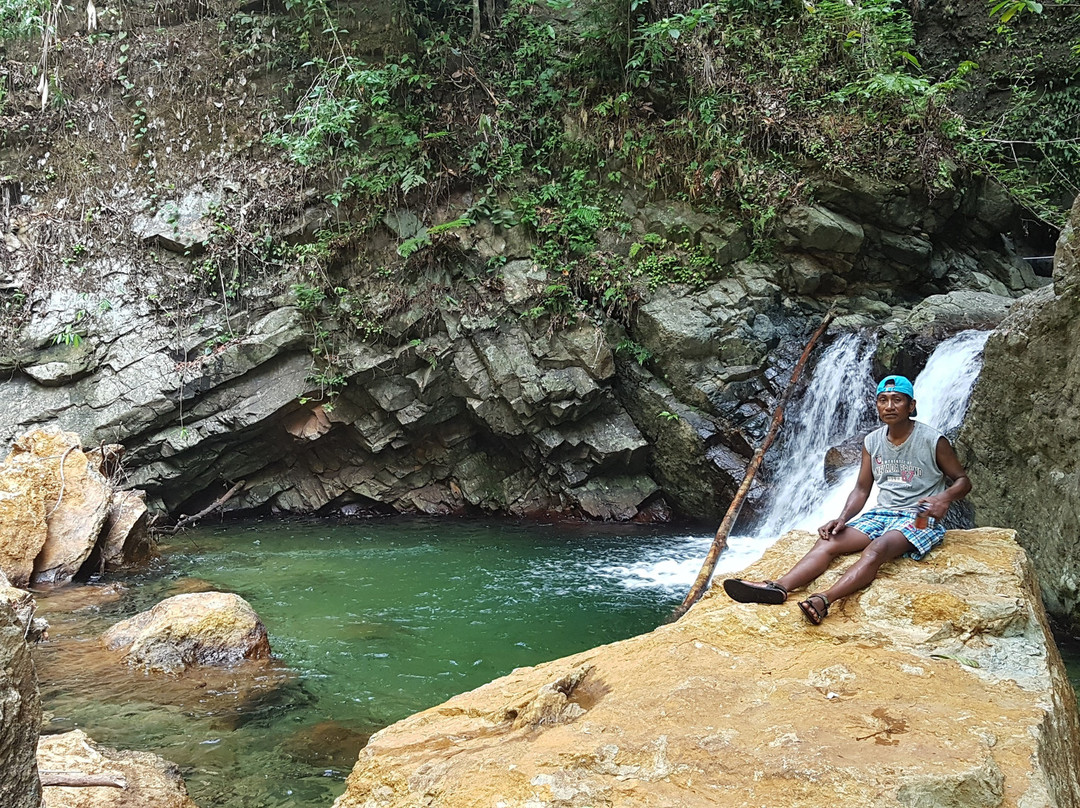 Waai Waterfall景点图片