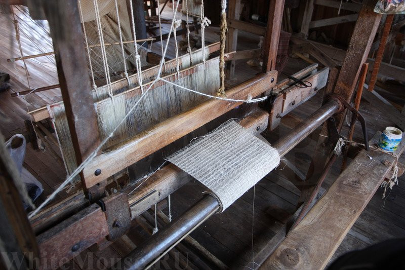 Khit Sunn Yin Lotus, Silk and Cotton Hand Weaving Centre-东枝必去景点