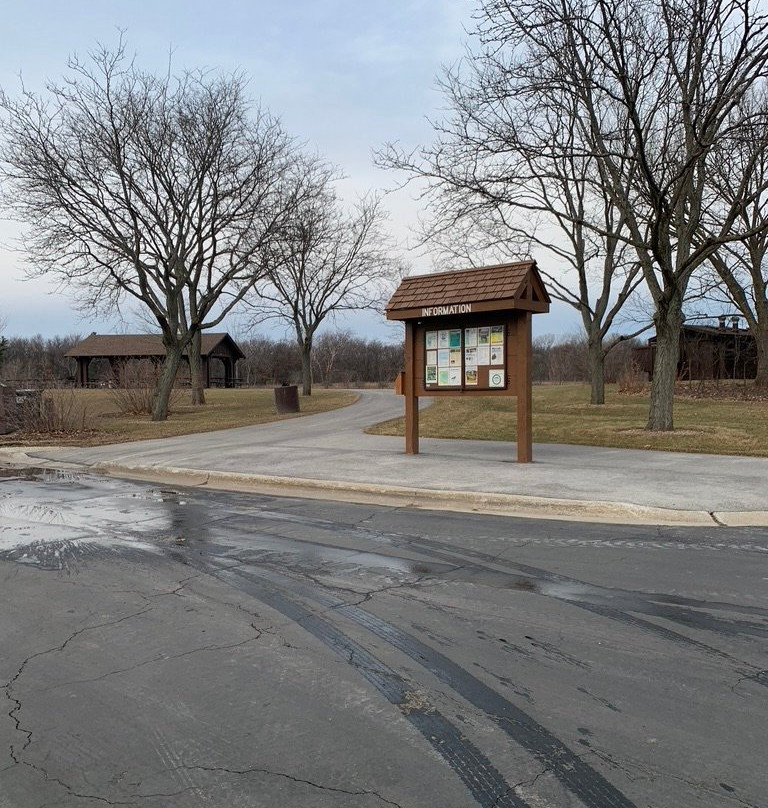 Wood Dale Grove Forest Preserve-Wood Dale必去景点