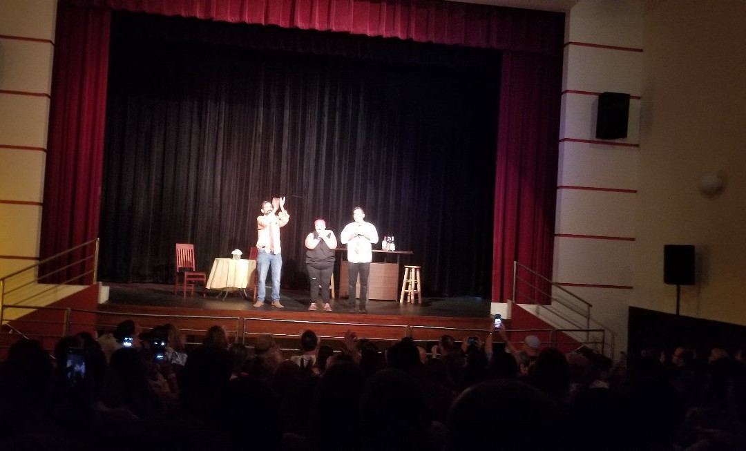 Municipal Theater Jose A. Monrozeau-Hatillo必去景点