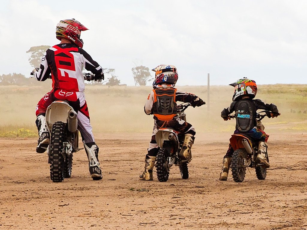 West Moto Park景点图片