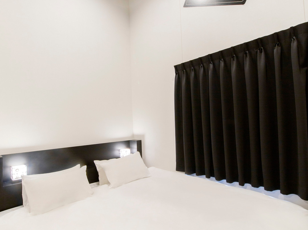 Hotel Trad Replay主图