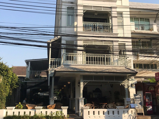 多占巴别墅旅馆主图