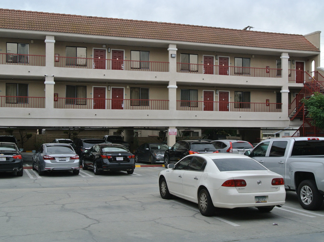 贝斯特韦斯特帕萨迪纳皇家酒店主图