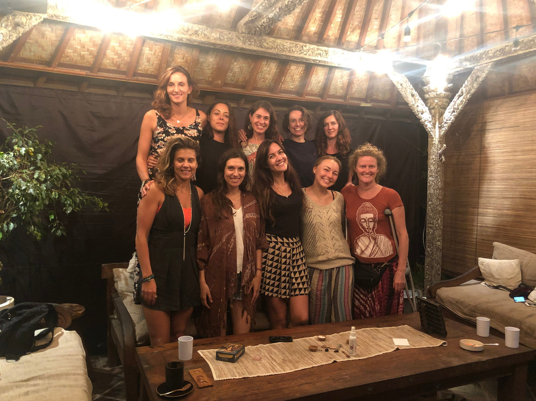 Luna Transformative Workshops, Circles and Experiences景点图片