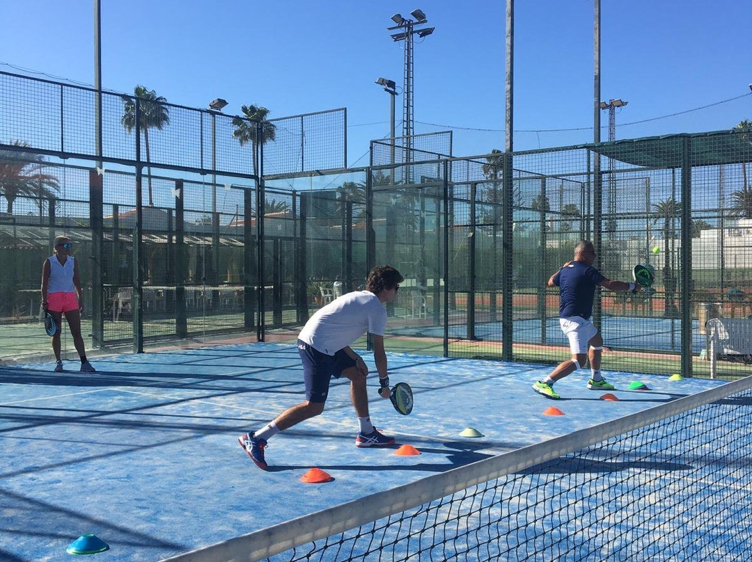 Club de Tenis y Padel Holycan景点图片