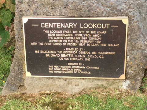 Robert Scott Memorial-但尼丁必去景点