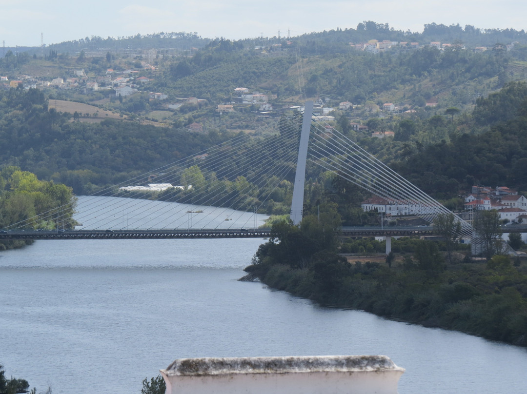 Ponte Rainha Santa Isabel-科英布拉区必去景点