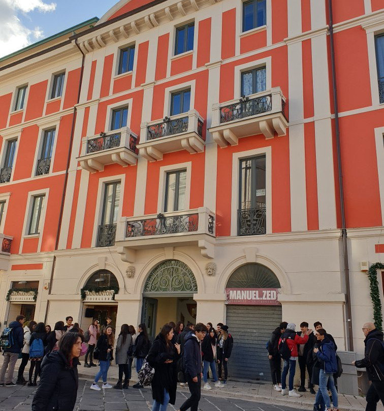 Teatro Savoia-坎波巴索必去景点