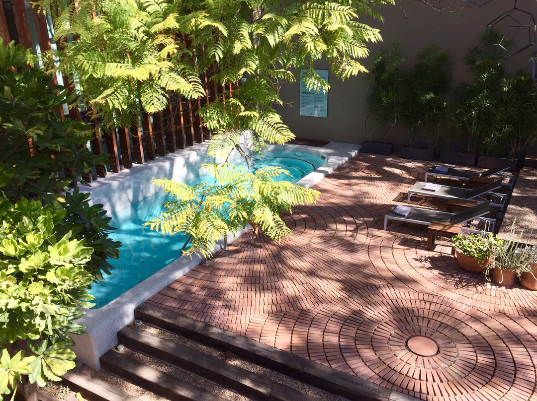 克里欧酒店主图