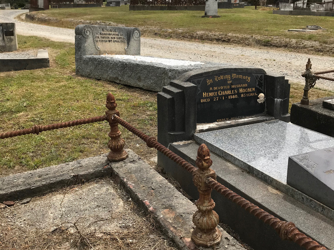 Foster Cemetery-福斯特必去景点