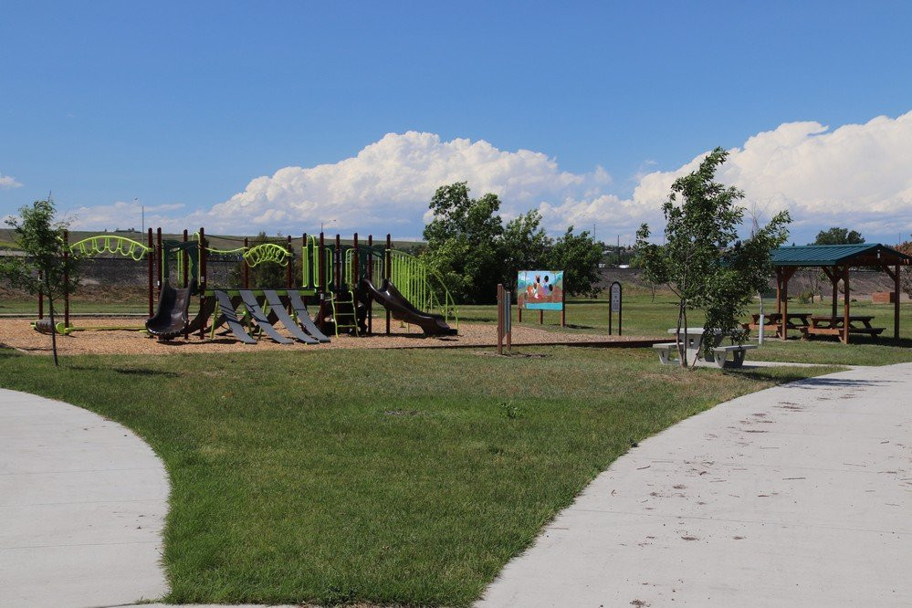 West Bank Park-大瀑布市必去景点