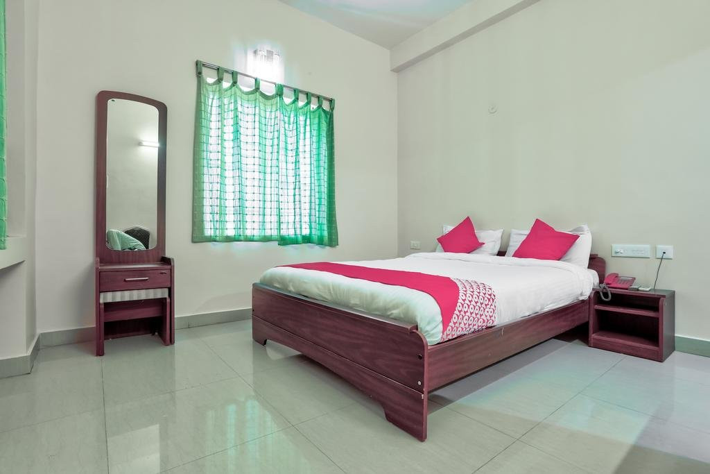 Hotel Theertha Park主图