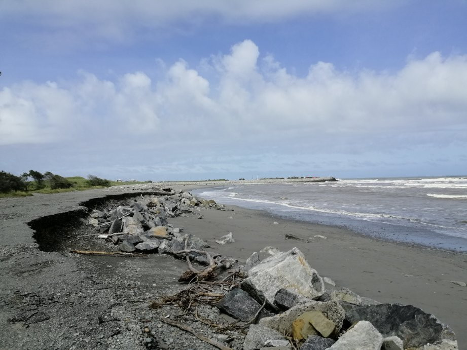 Cobden Beach景点图片