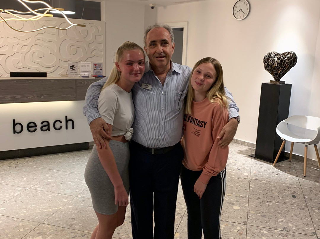 公园海滩酒店主图